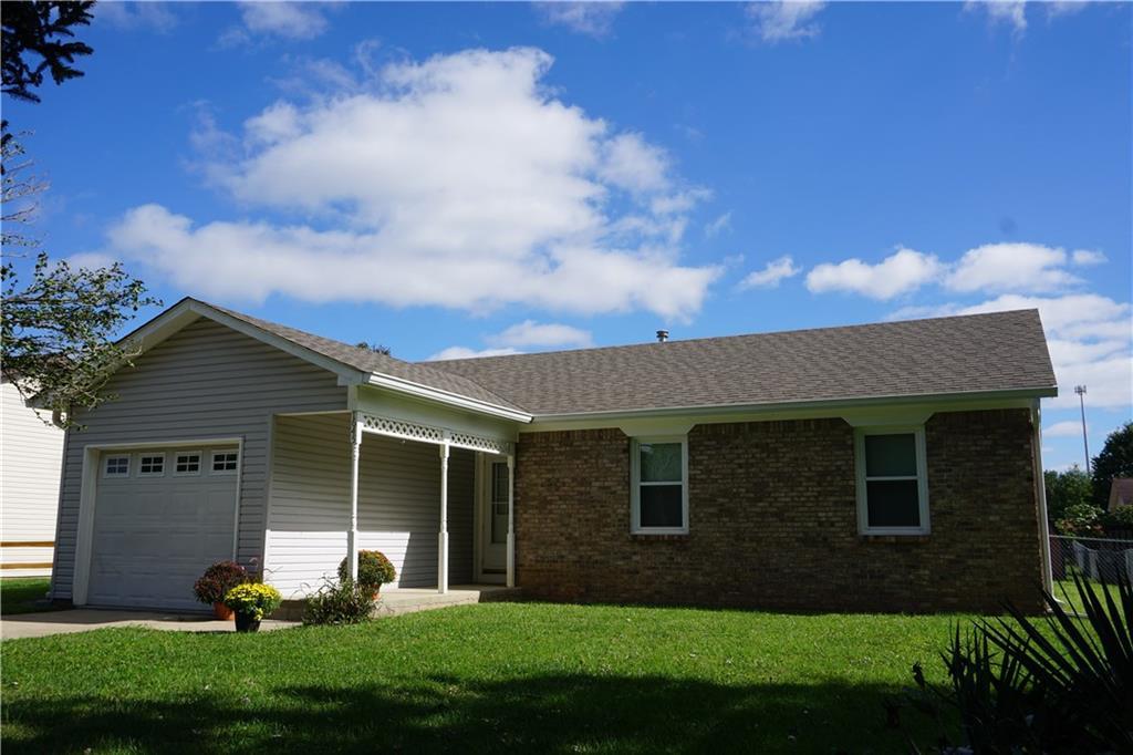 1645 Plantation Drive - Photo 1