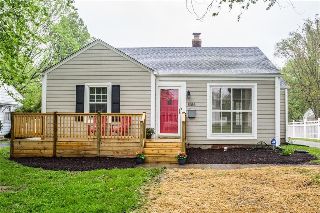 5355 Rosslyn Avenue - Photo 1
