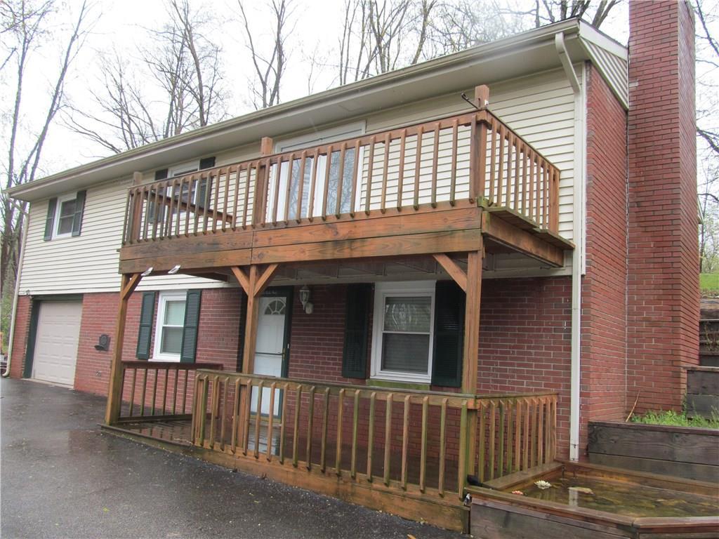 312 Oakridge . Drive - Photo 1