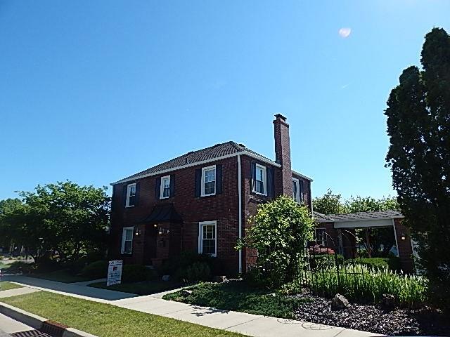 15 8th Avenue - Photo 1
