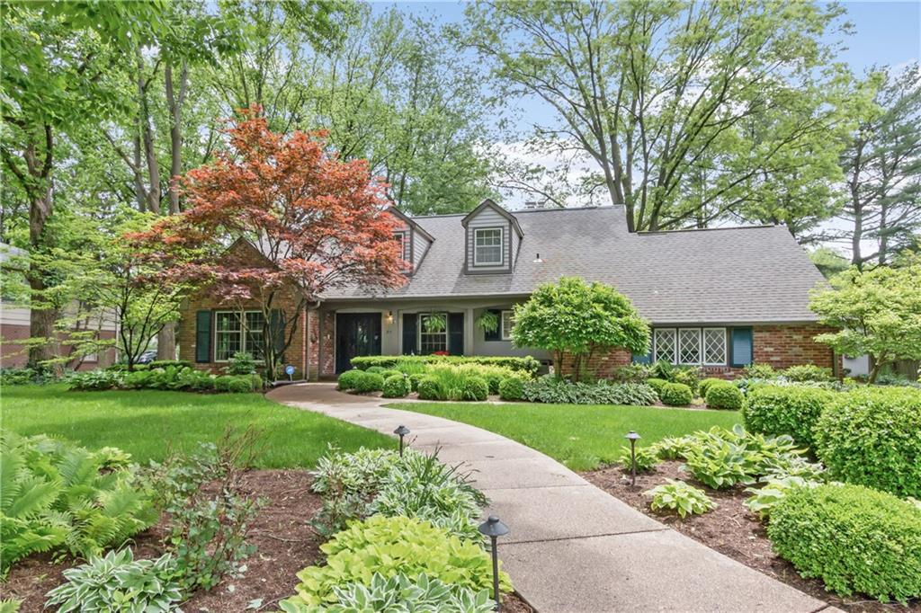3715 Briarwood Drive - Photo 1