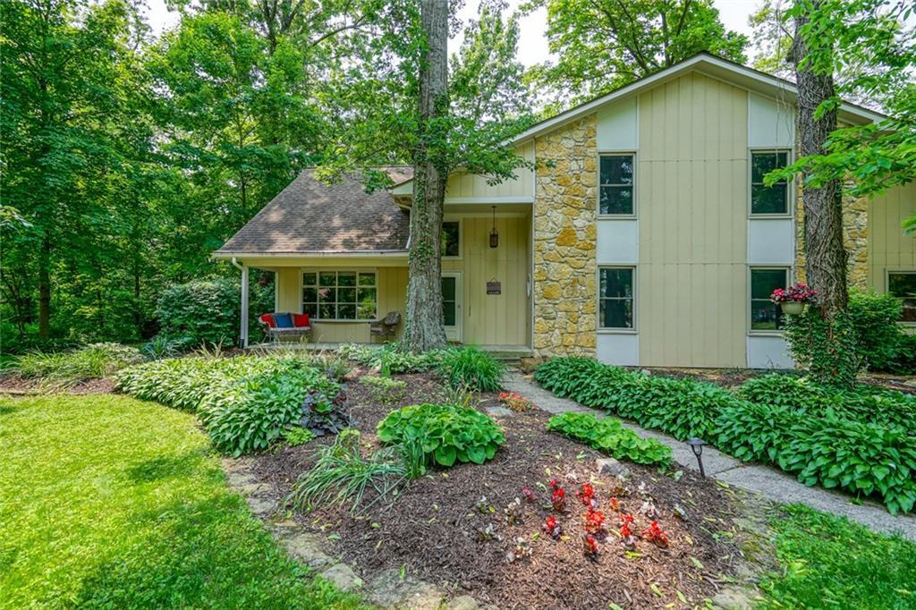 9376 Kingbird Court - Photo 1