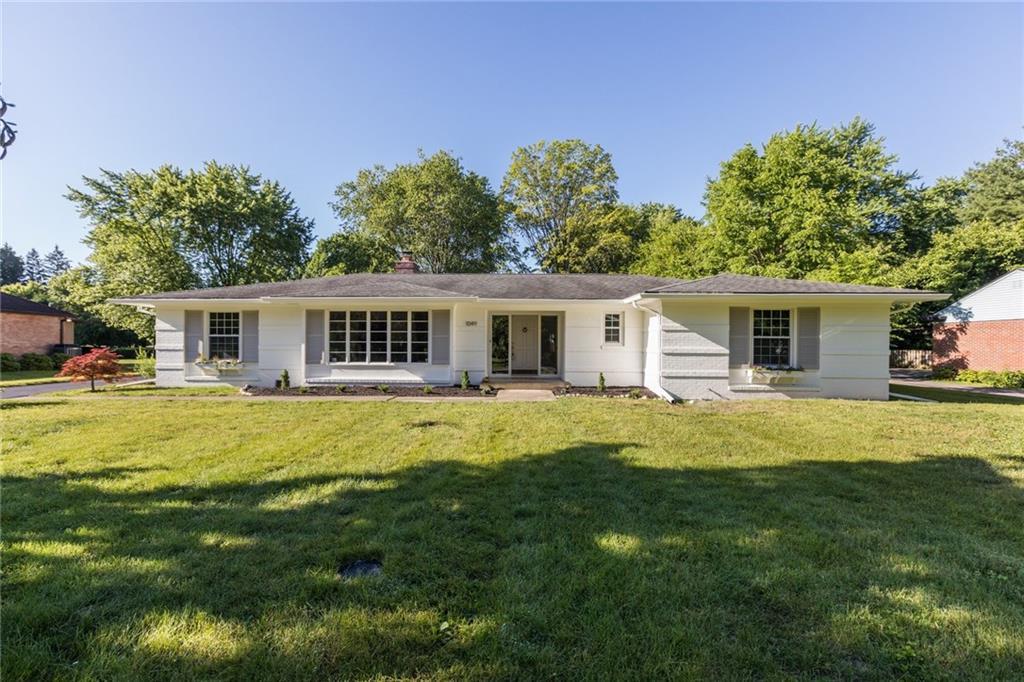 1049 Frederick Drive - Photo 1
