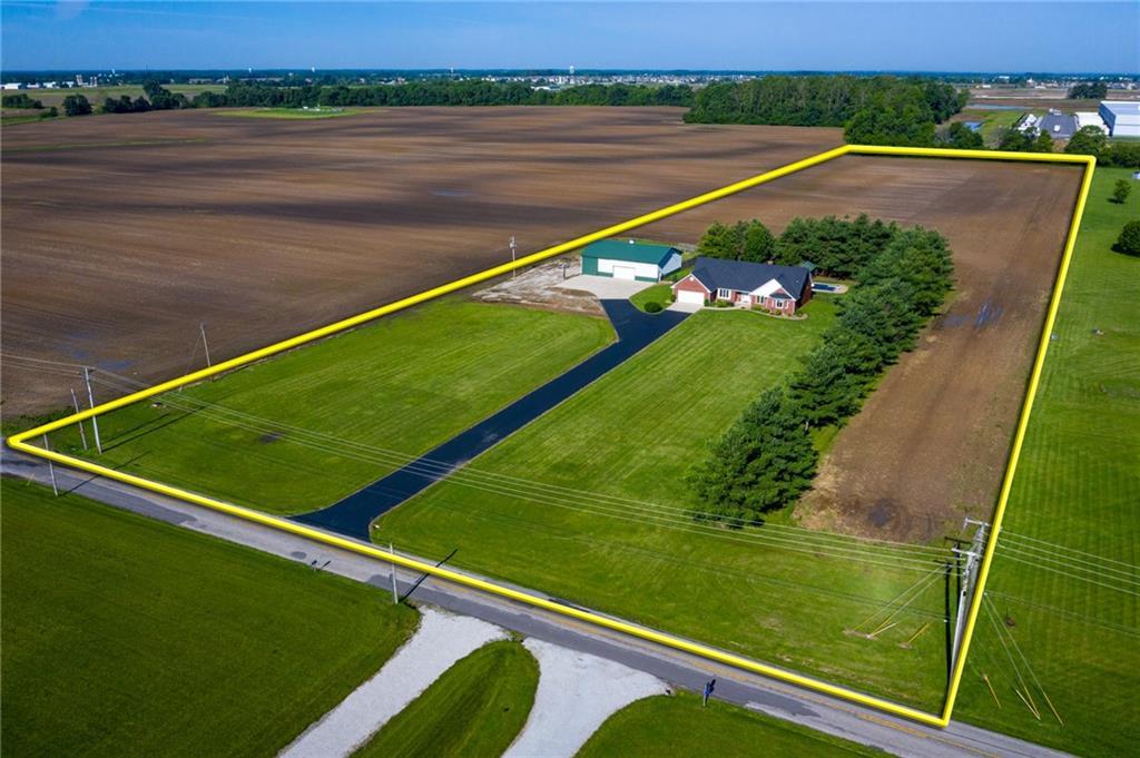 1470 Griffith Road - Photo 1