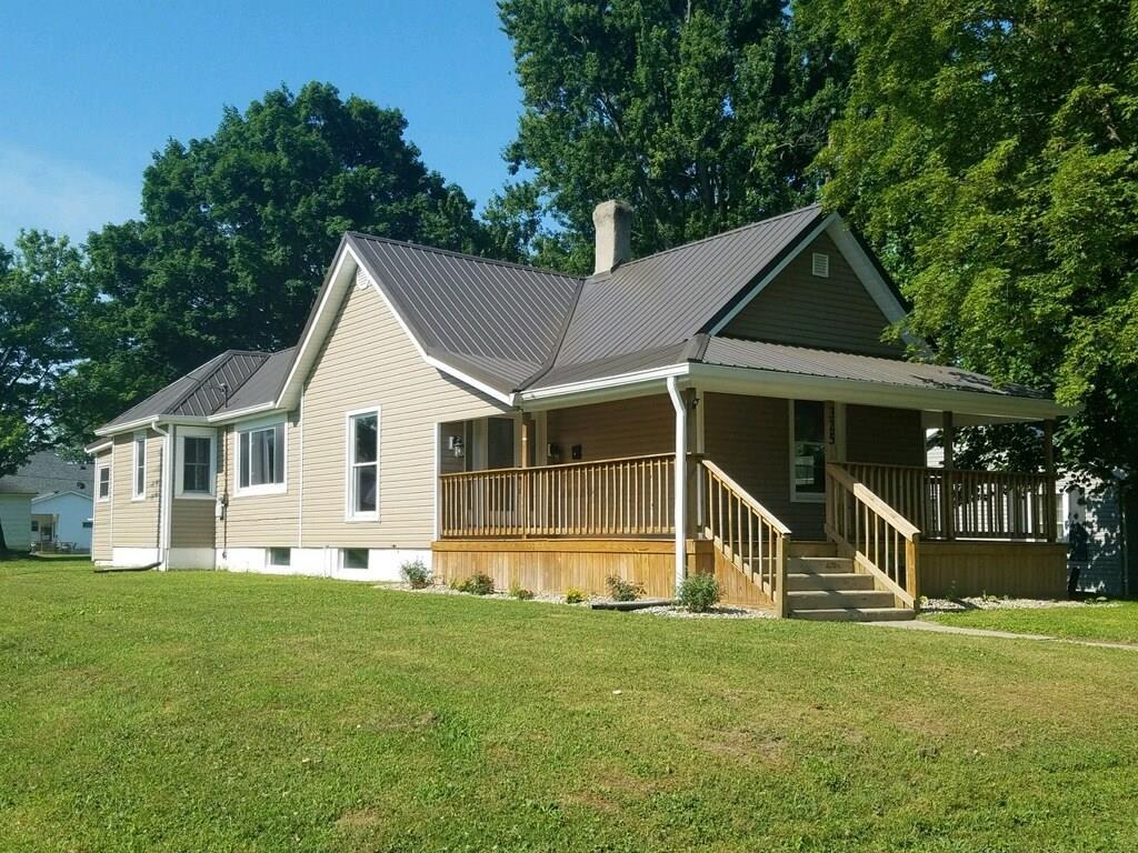 325 11th Street - Photo 1