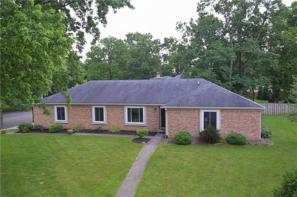 8209 Castlebrook Court - Photo 1