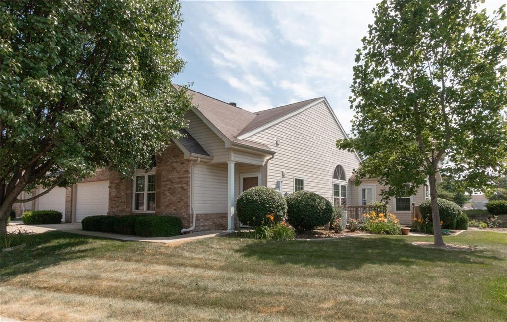 17712 Crown Pointe Court - Photo 1