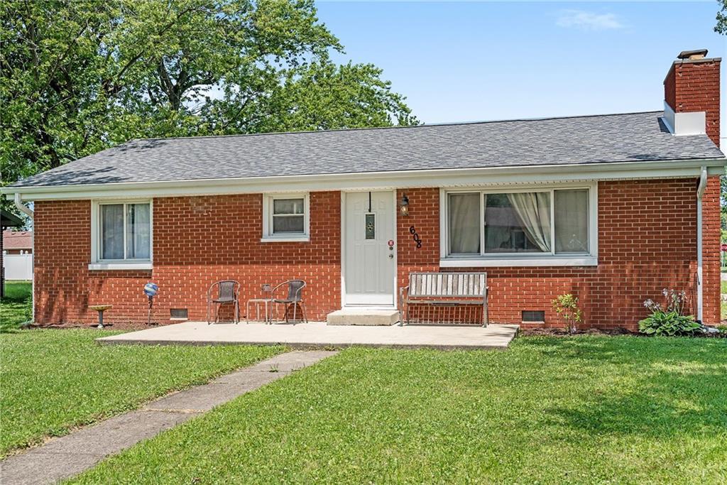 608 Valley Drive - Photo 1