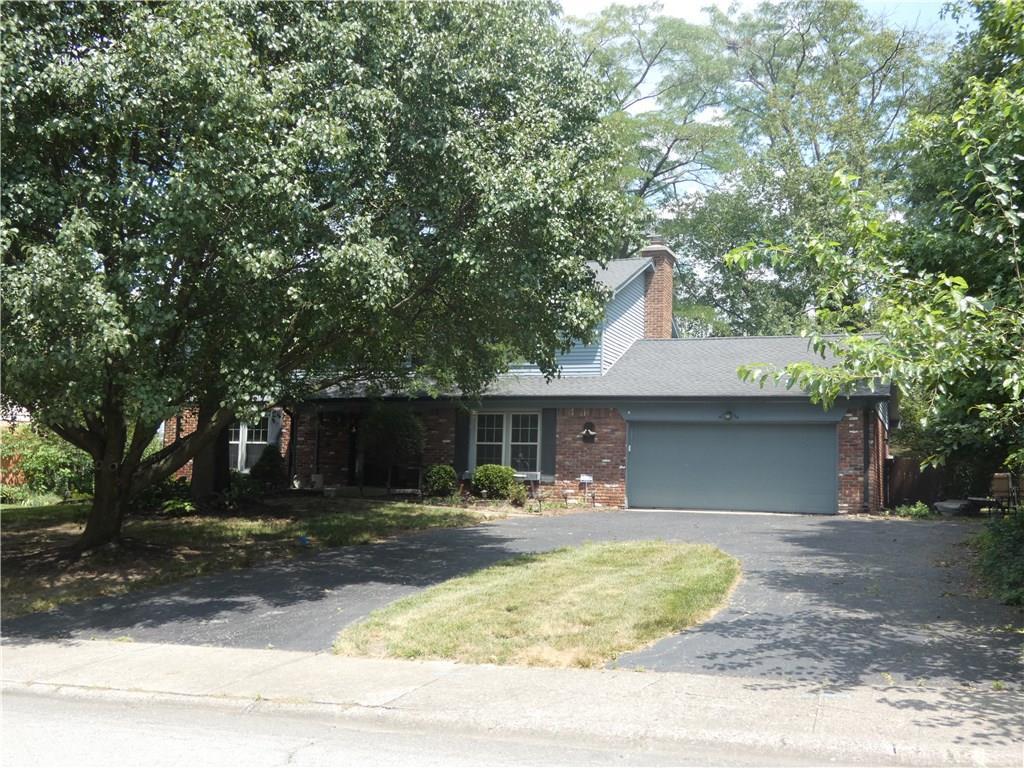 6455 Kingswood Drive - Photo 1