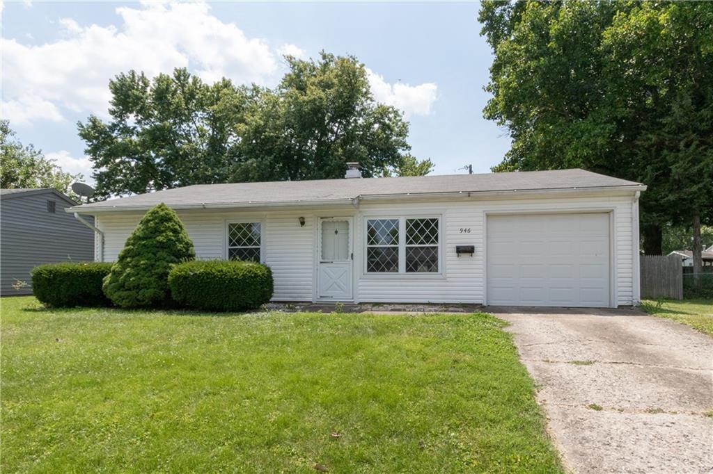 946 Hunter Drive - Photo 1