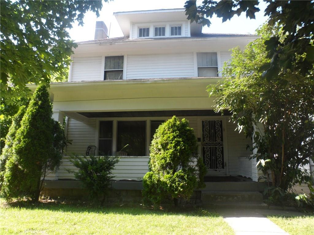 1015 32nd Street - Photo 1 1015 32nd Street - Photo 1