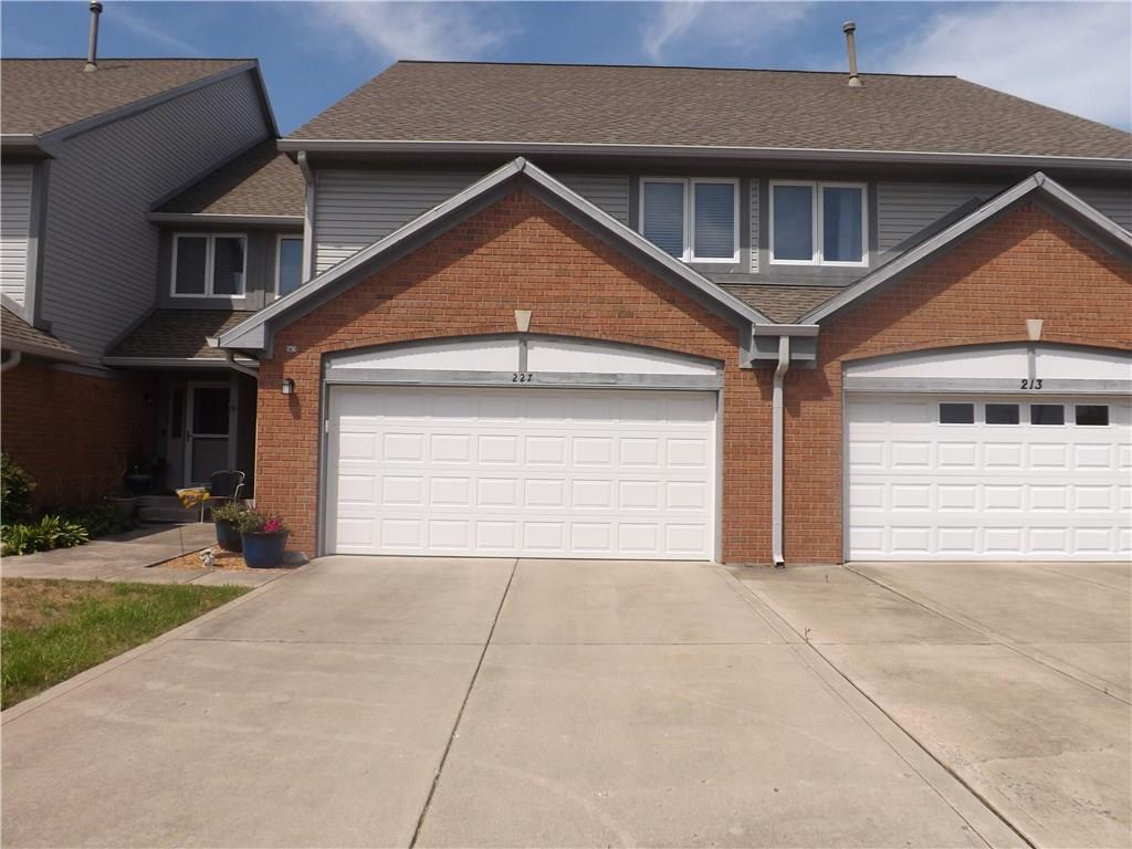 227 Golf Court - Photo 1