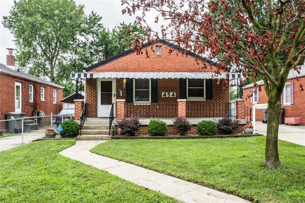 454 Sheridan Avenue - Photo 1