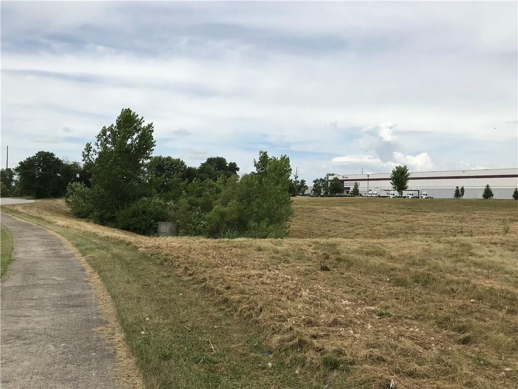5561 Cambridge Way - Photo 1