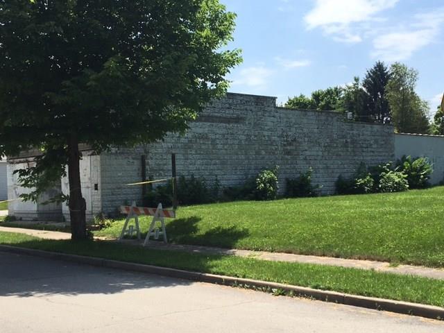 1399 Division Street - Photo 1