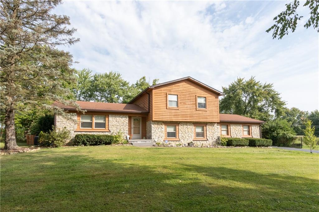 6306 Fairlane West Drive - Photo 1