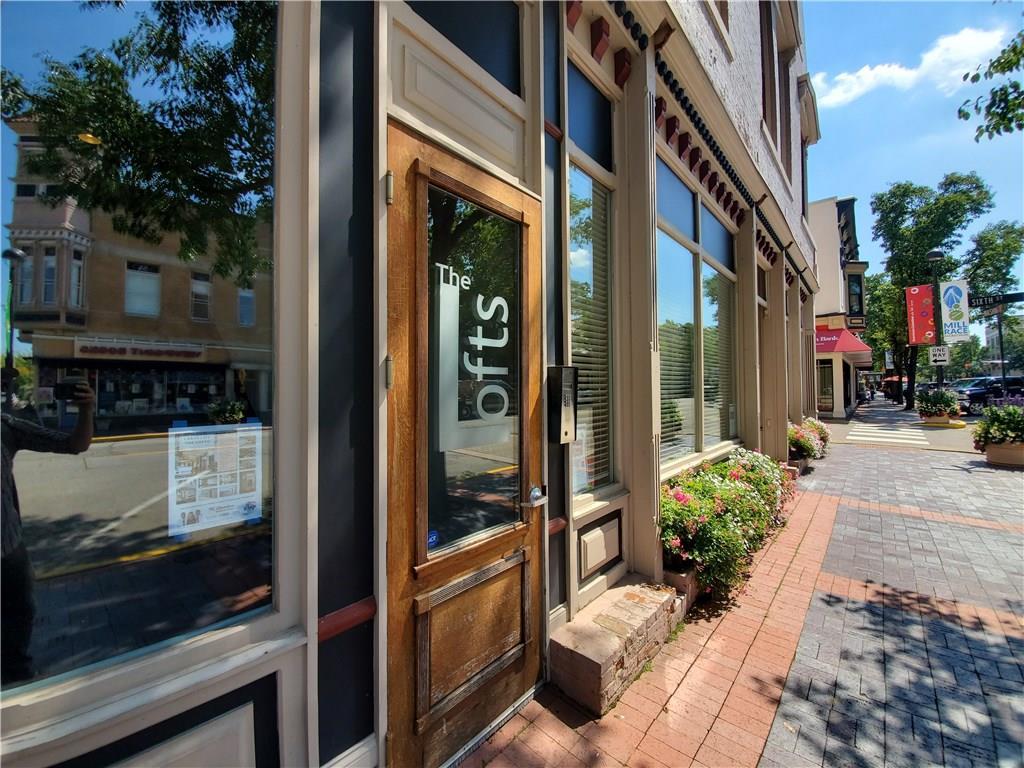 410 6th Street - Photo 1