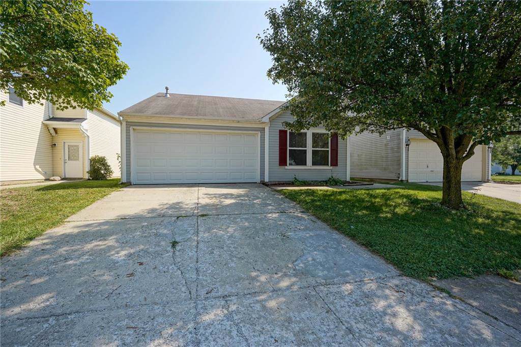 4491 Connaught East Drive - Photo 1