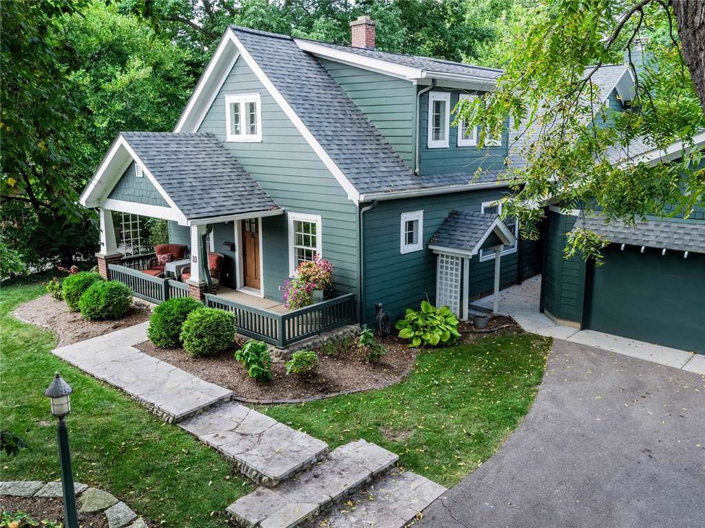 10 Ash Street - Photo 1