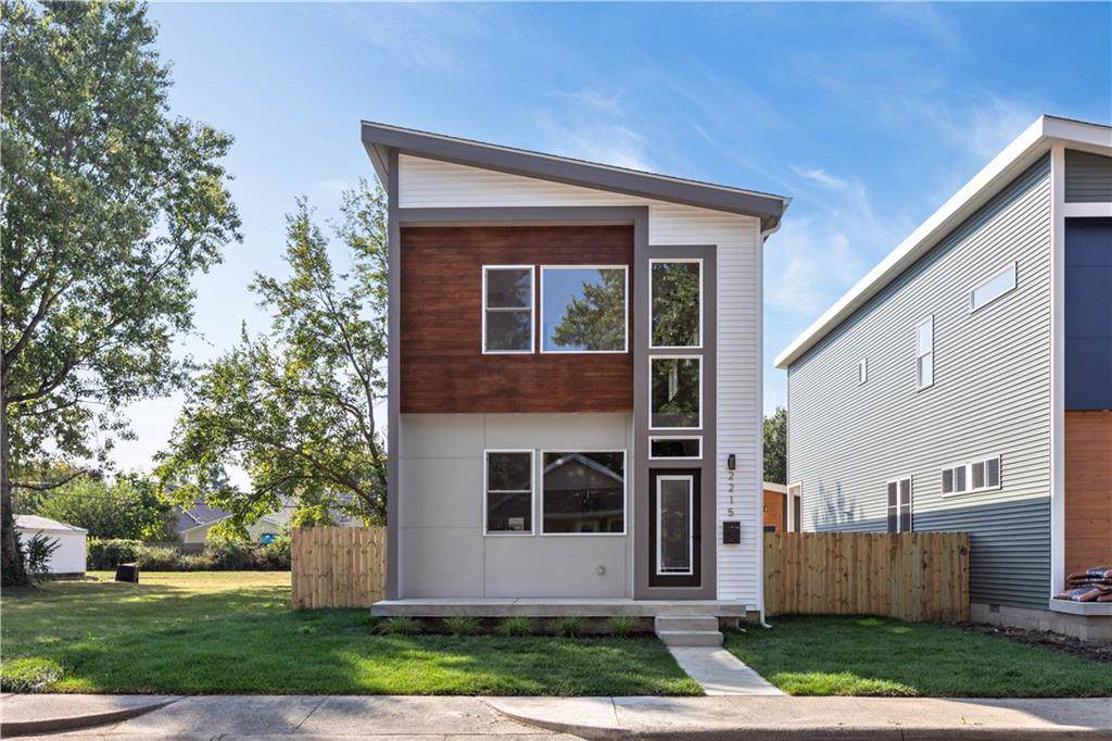 2215 Pleasant Street - Photo 1