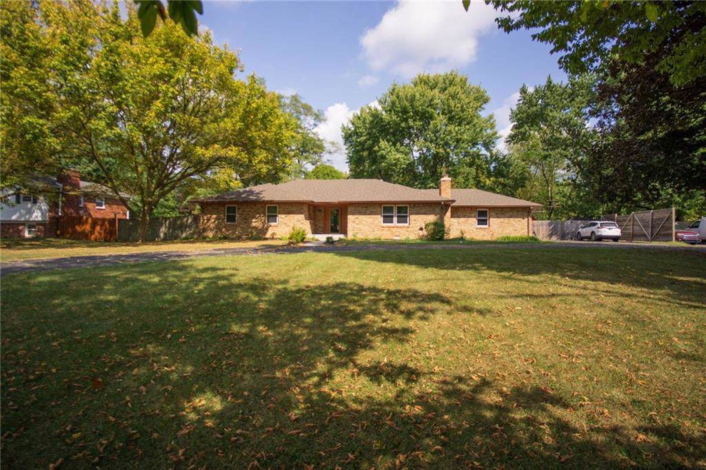 5230 Fall Creek Parkway - Photo 1
