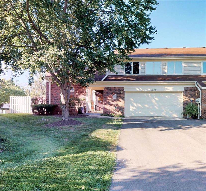 1509 Richmond Drive - Photo 1
