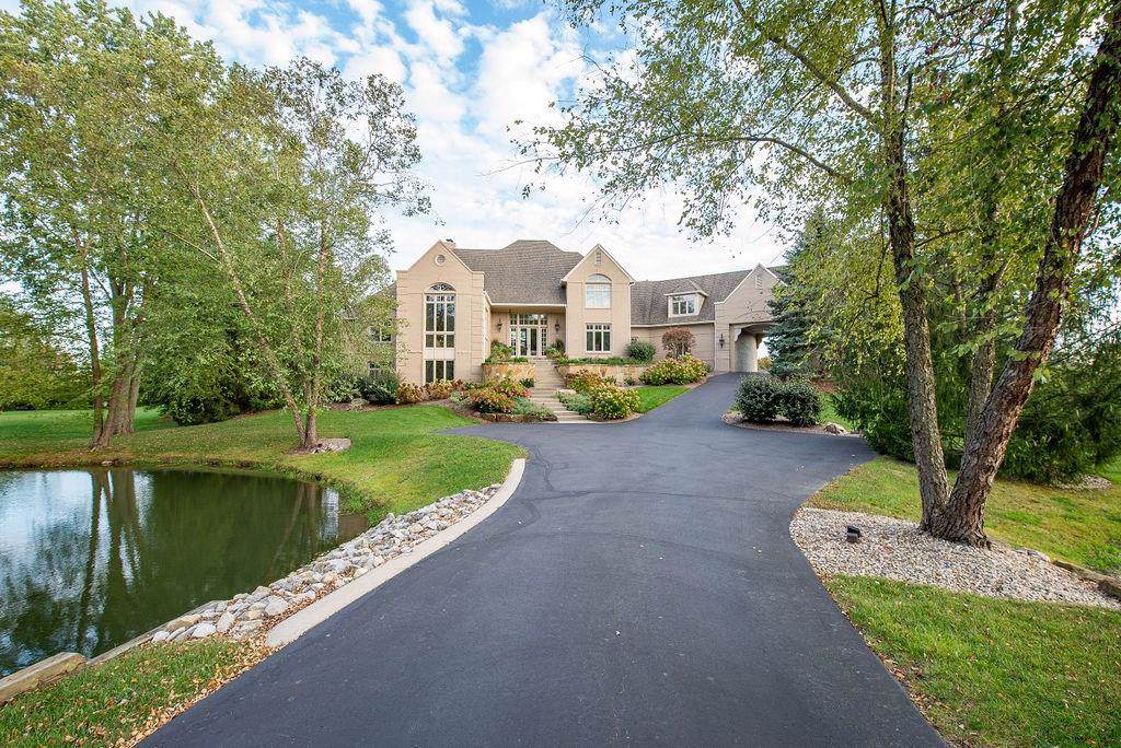 8667 Hunt Club Road - Photo 1