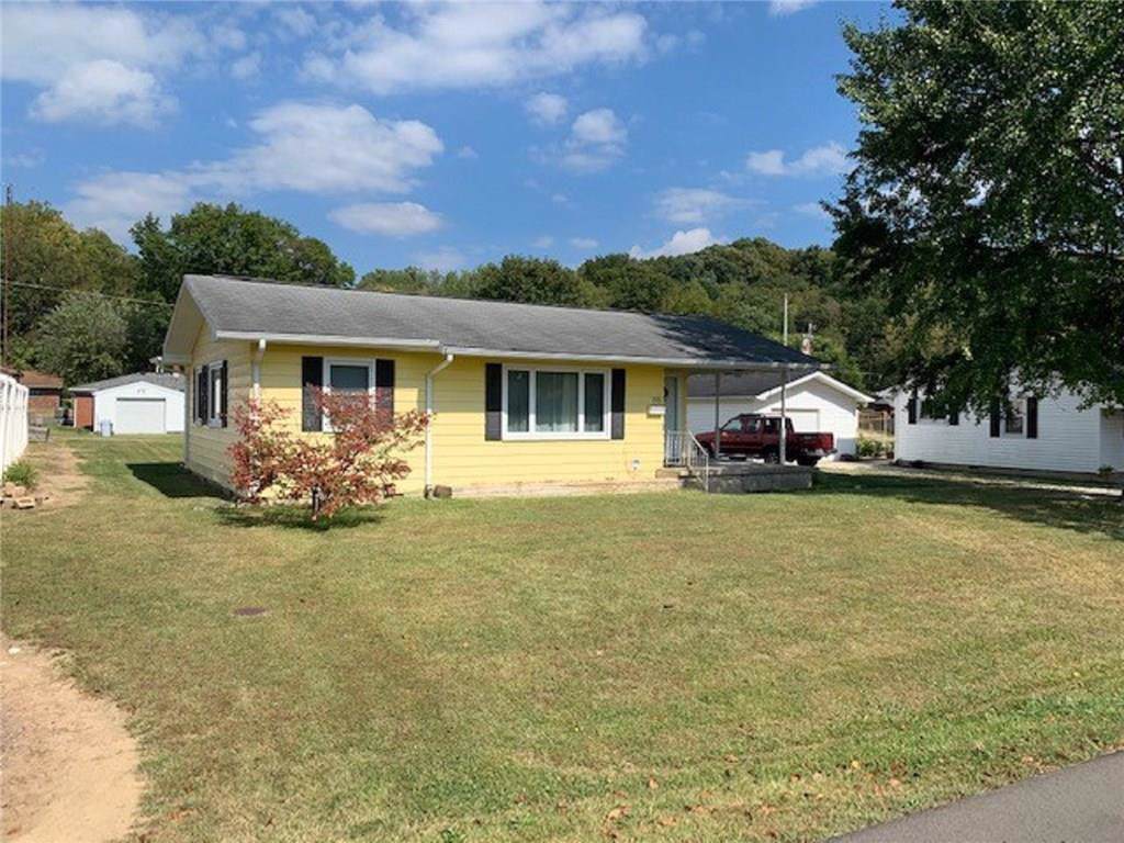 715 North Street - Photo 1