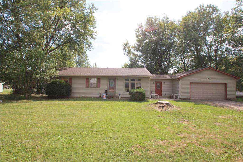 5219 Oakridge Drive - Photo 1
