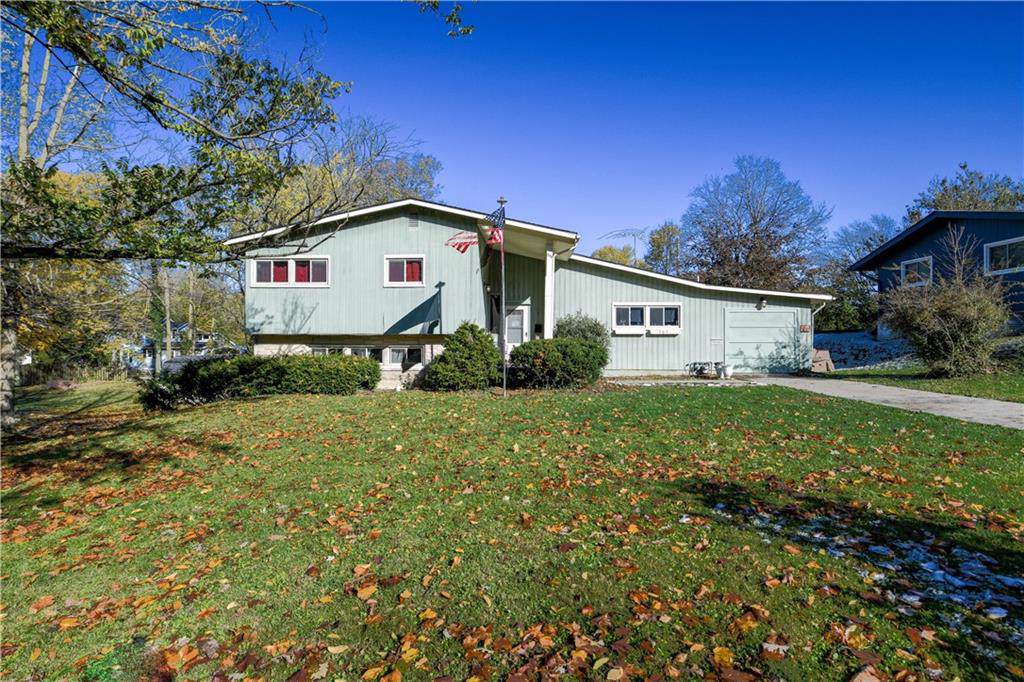 705 Highwood Avenue - Photo 1