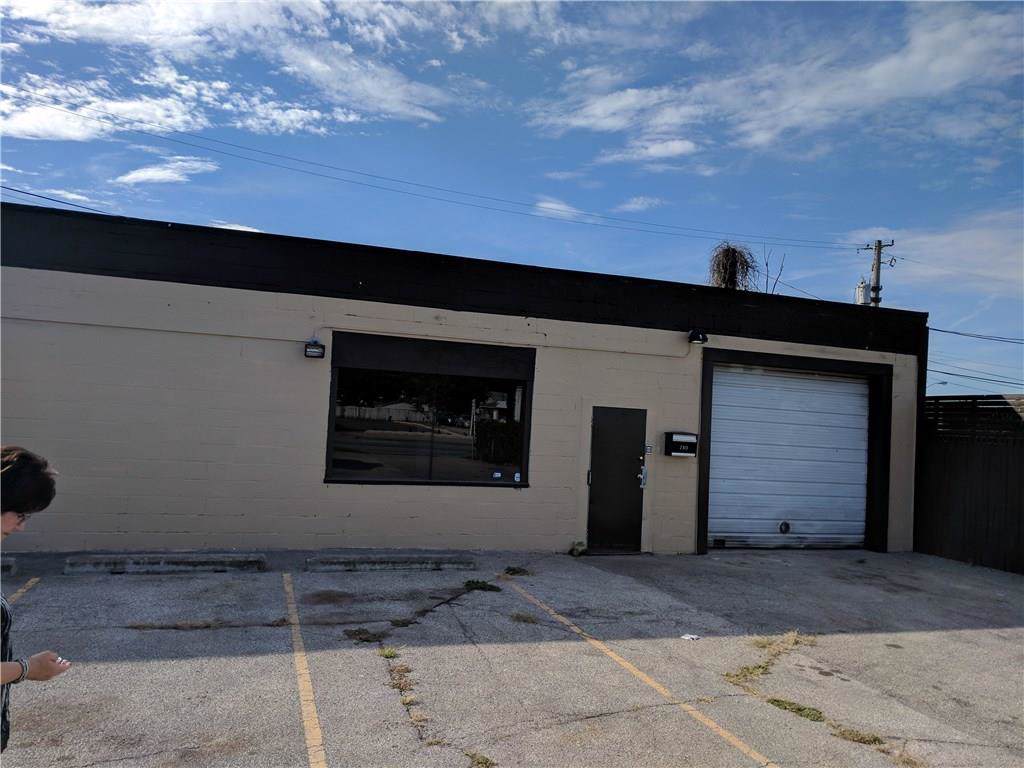2313 Washington Street - Photo 1