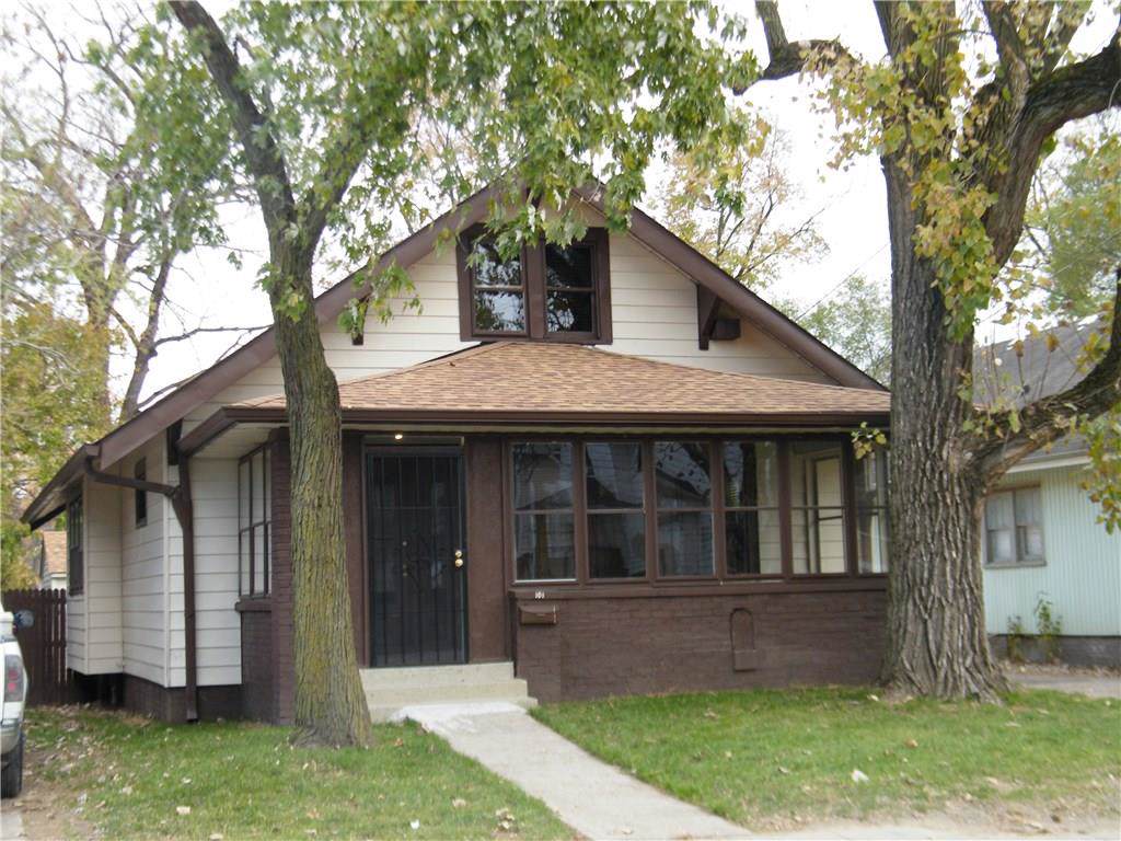 101 Sherman Drive - Photo 1