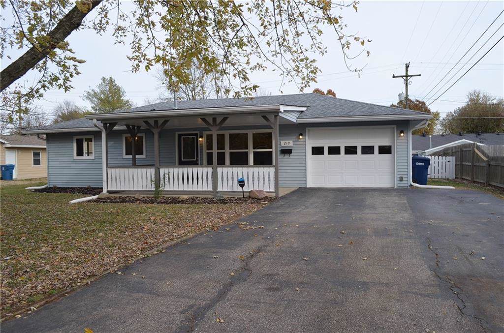 219 Mooreland Drive - Photo 1