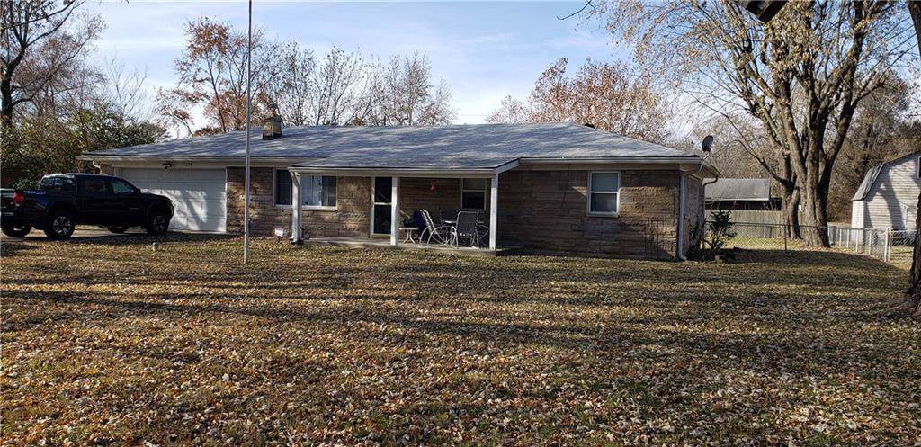 1220 Webster Avenue - Photo 1