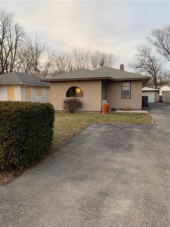 2622 Bradbury Avenue - Photo 1