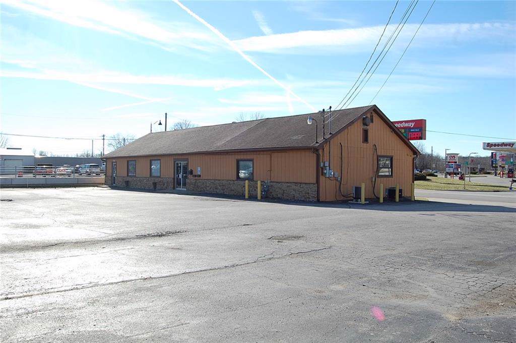 689 Morgan Street - Photo 1