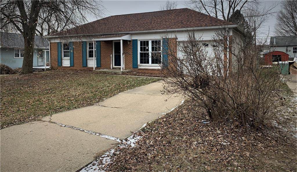 4414 Chisholm - Photo 1