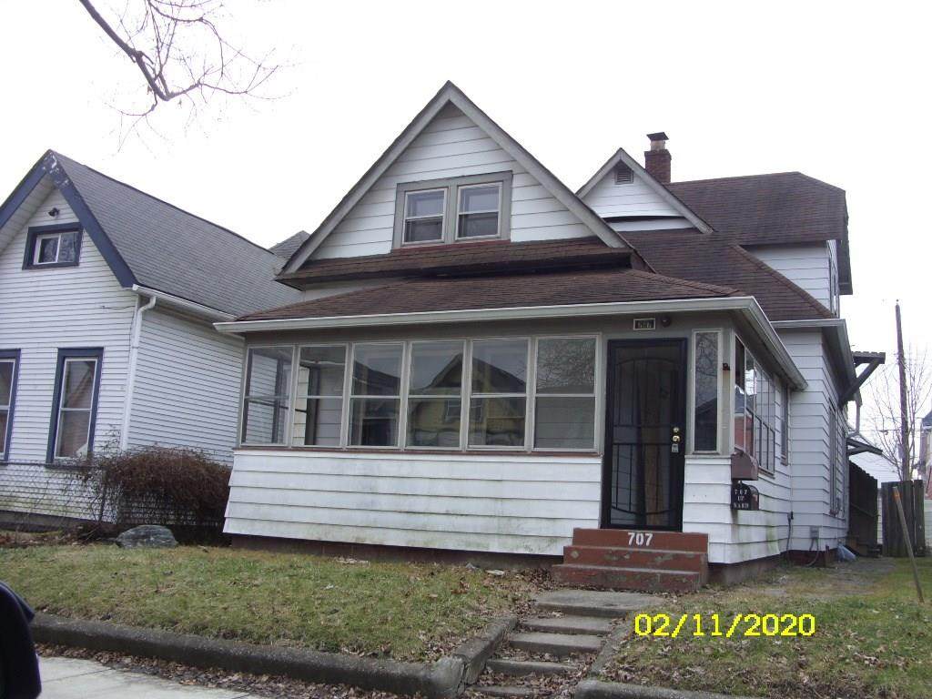 707 - 707 1/2 Parkway Avenue - Photo 1