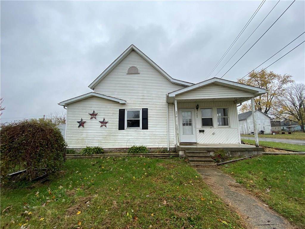 727 Chestnut Street - Photo 1