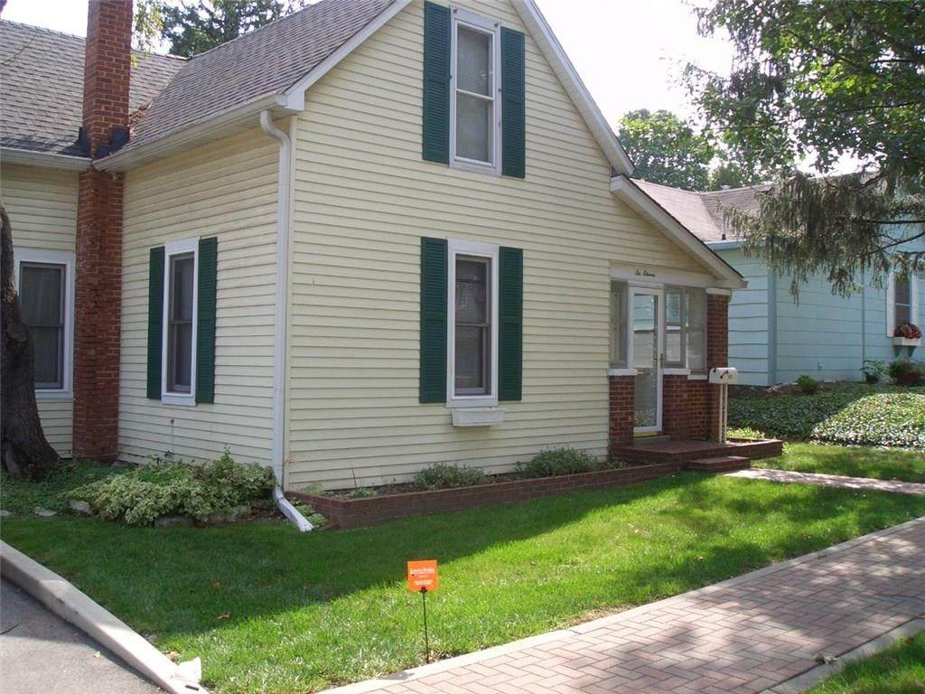 611 Rangeline Road - Photo 1