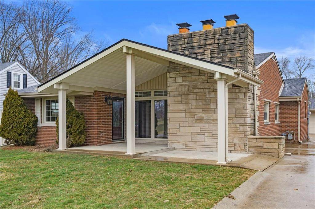 2404 Northshore Boulevard - Photo 1