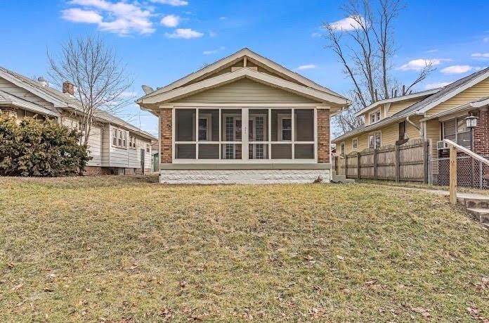 601 Riley Avenue - Photo 1