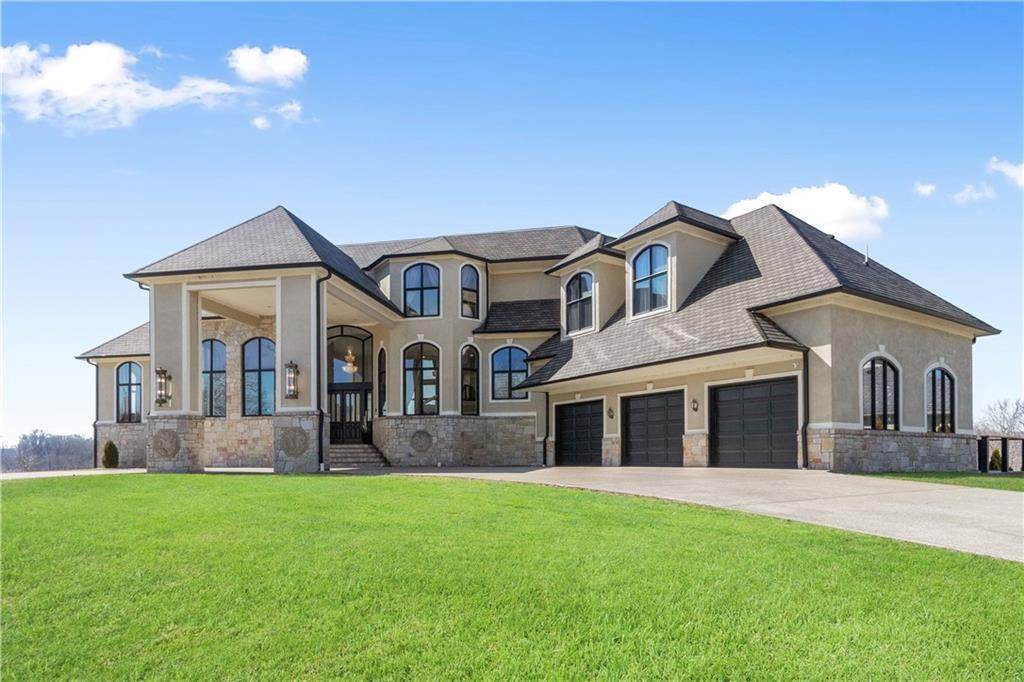 8816 Waterside Drive - Photo 1