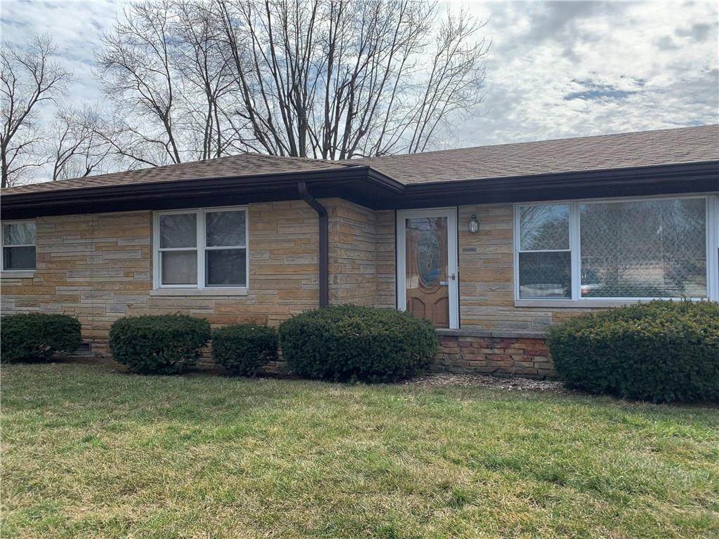 729 Clossey Drive - Photo 1