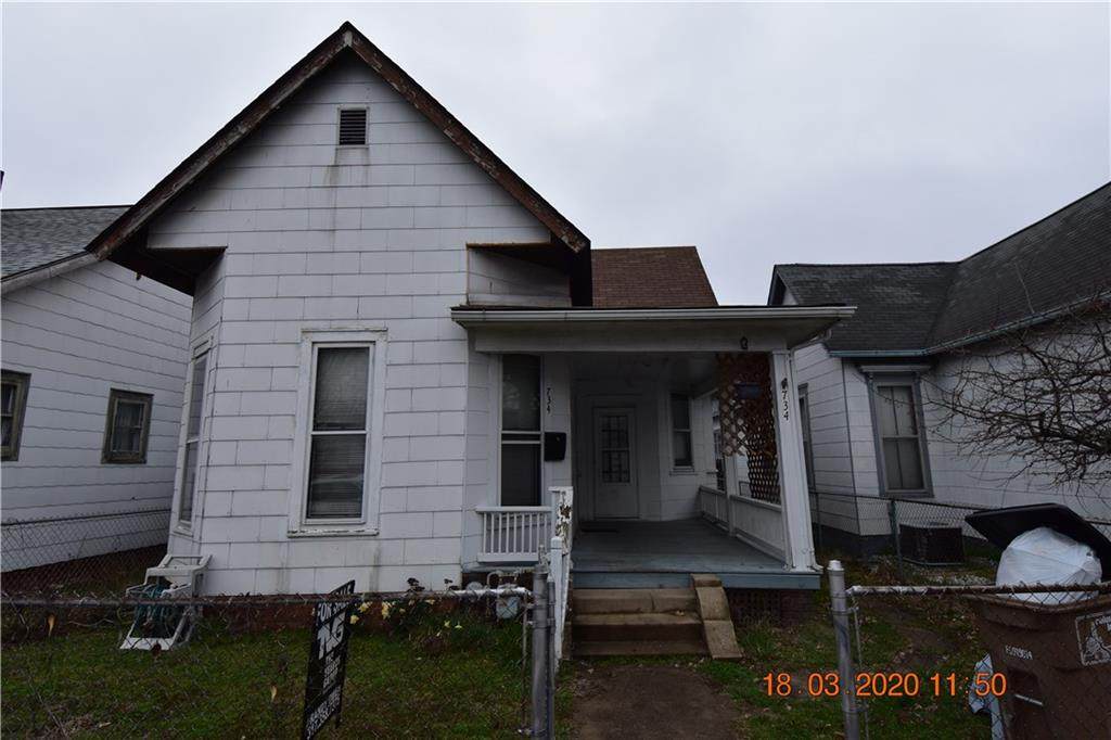 734 8th Street - Photo 1
