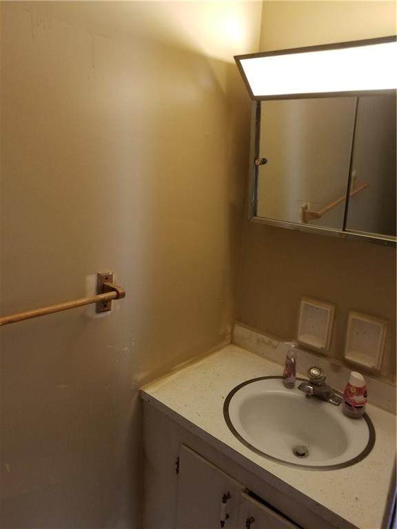 4121 Mt Vernon Court - Photo 1