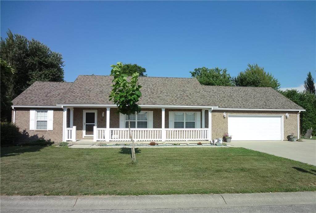 918 Creek Drive - Photo 1