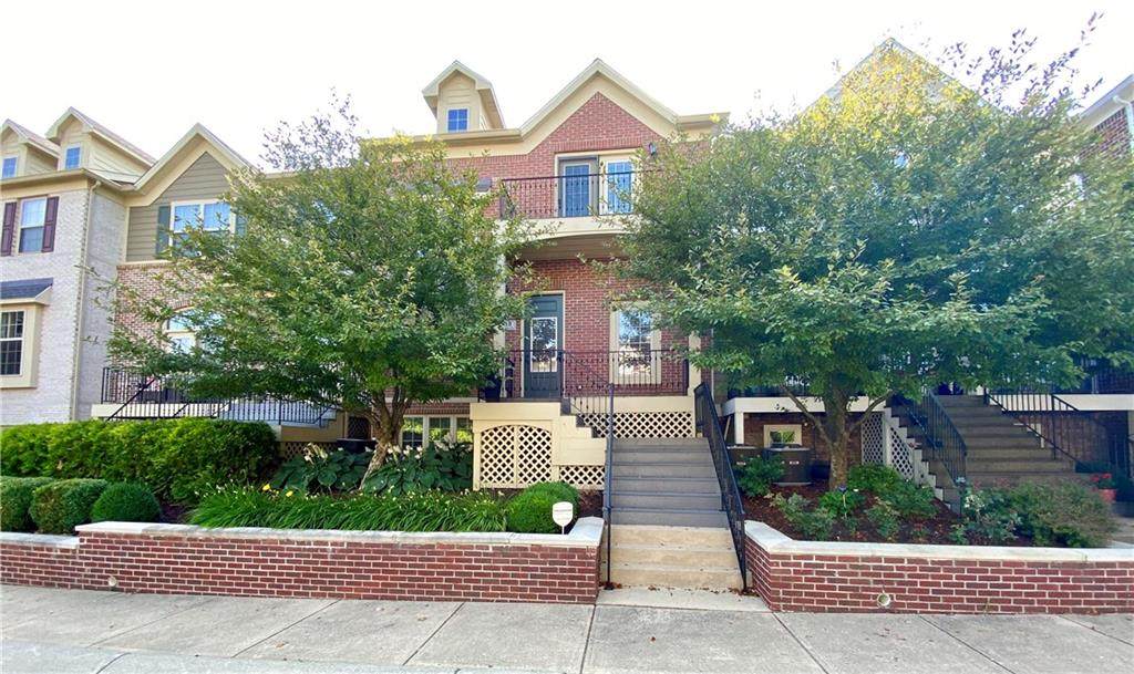 213 Manchester Drive - Photo 1