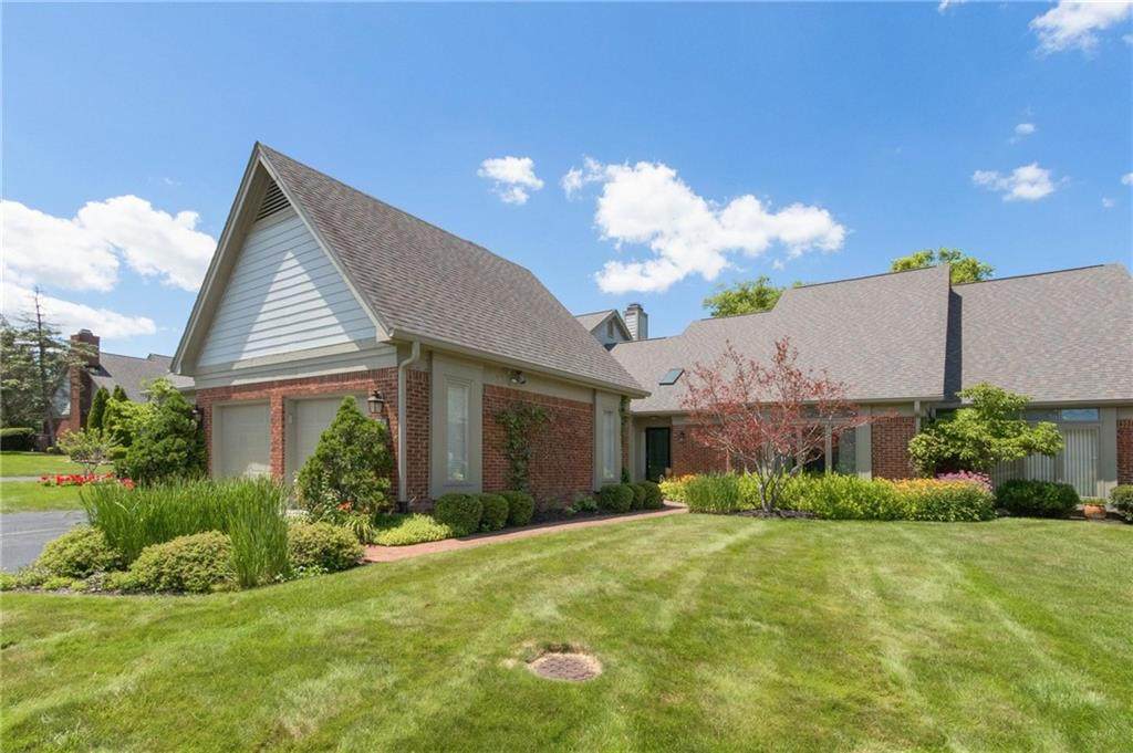 9276 Tamarack Drive - Photo 1