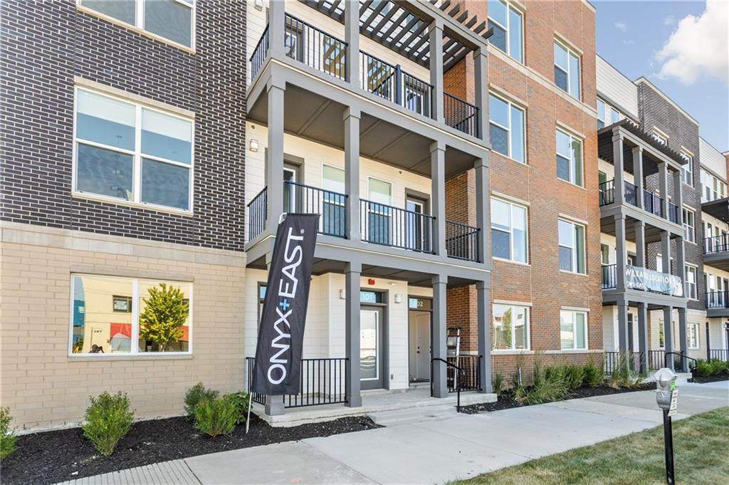 727 Illinois Street - Photo 1
